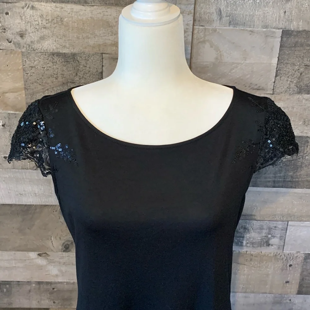 White House Black Market top with sequined cap sleeves - Picture 7 of 16